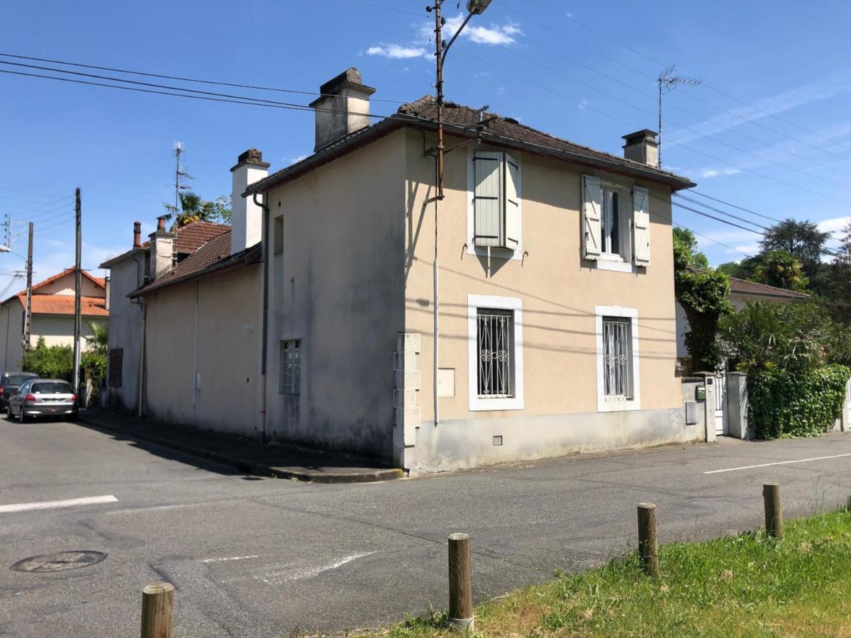 Petite Maison Avec Terrasse Jurançon Exterior foto